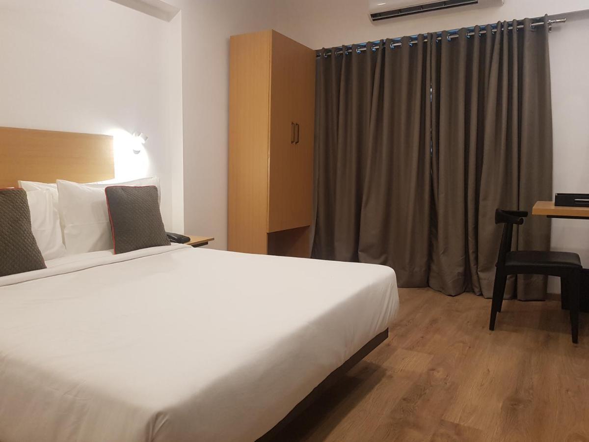 Hotel Unicontinental Mumbai  Buitenkant foto