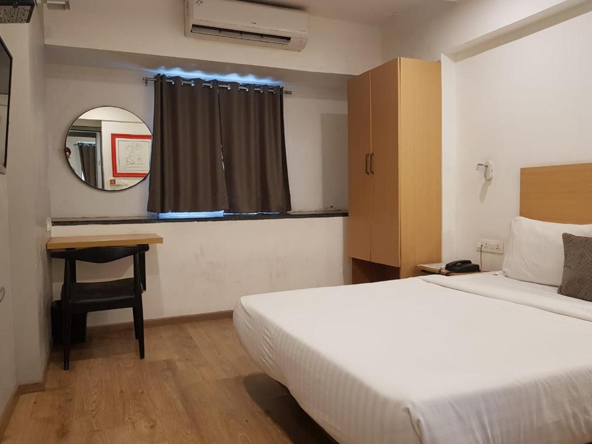 Hotel Unicontinental Mumbai  Buitenkant foto