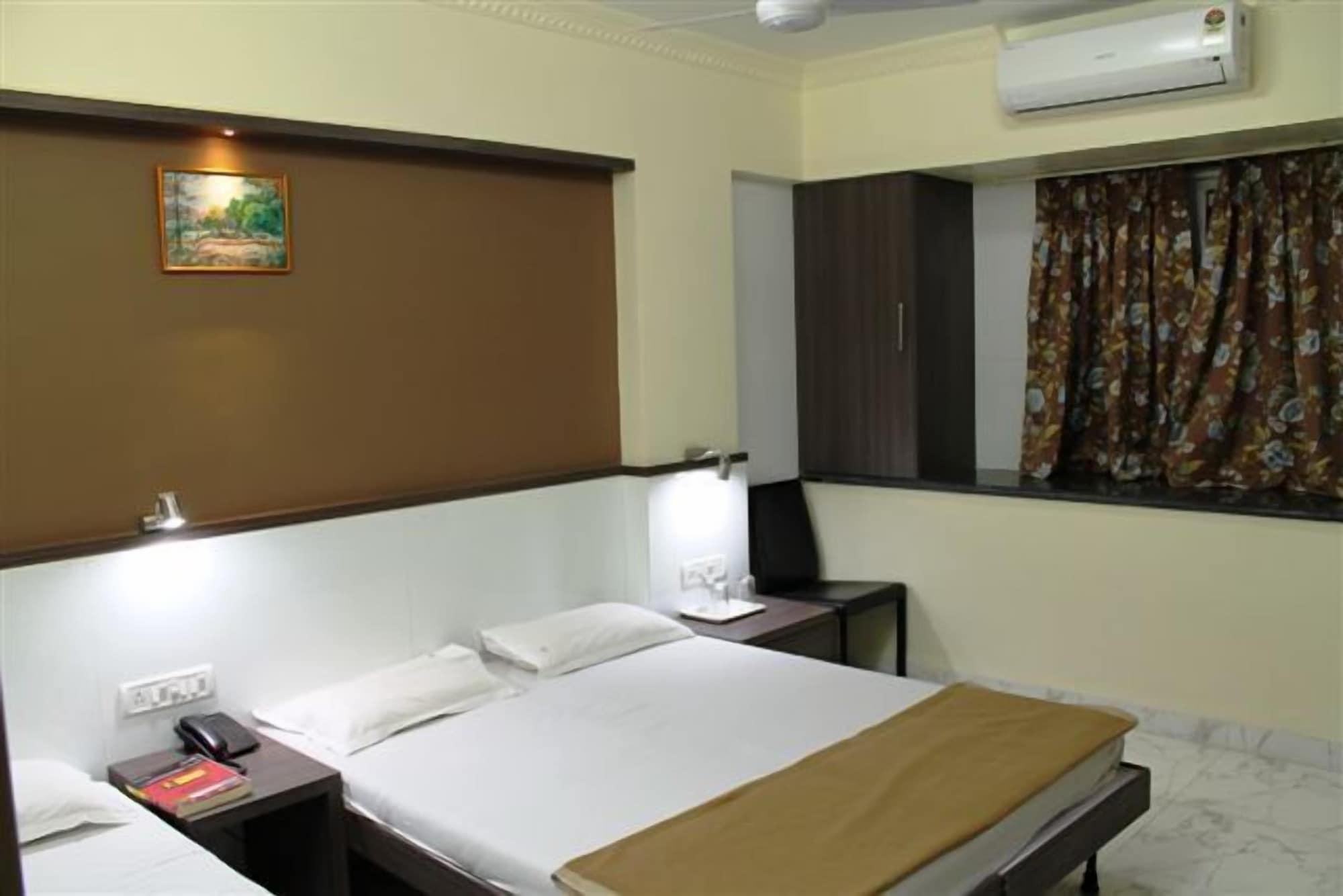 Hotel Unicontinental Mumbai  Buitenkant foto