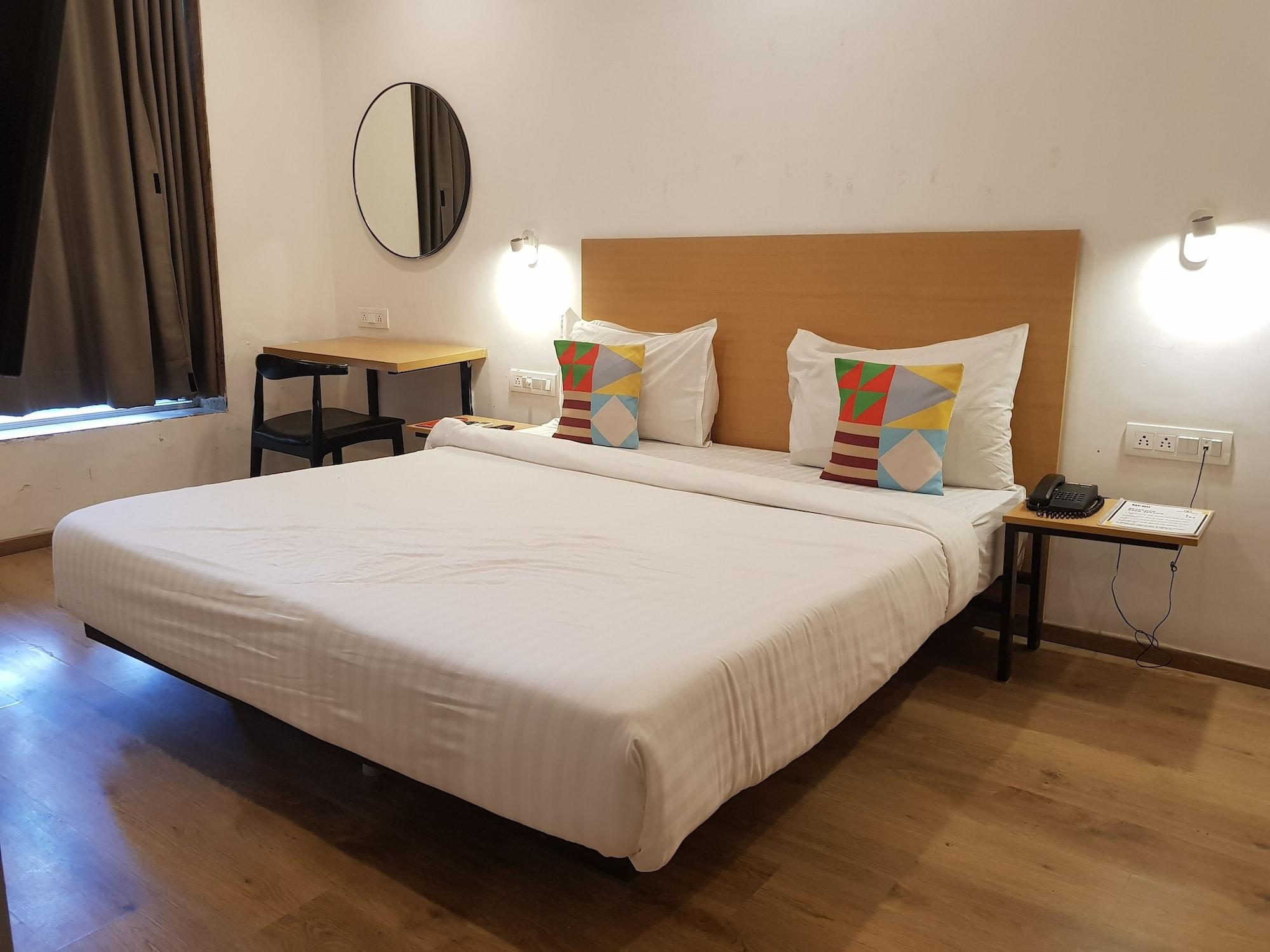 Hotel Unicontinental Mumbai  Buitenkant foto